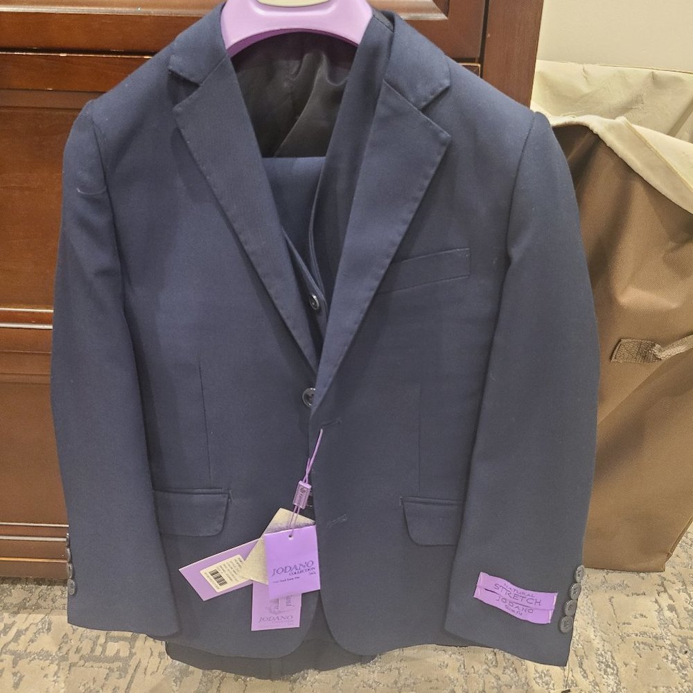 Jodano boys 3 piece suit-navy (size 8)